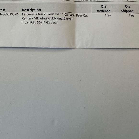 East West Trellis 1.08 carat simulated diamond ring. Size 9 - Picture 12 of 13